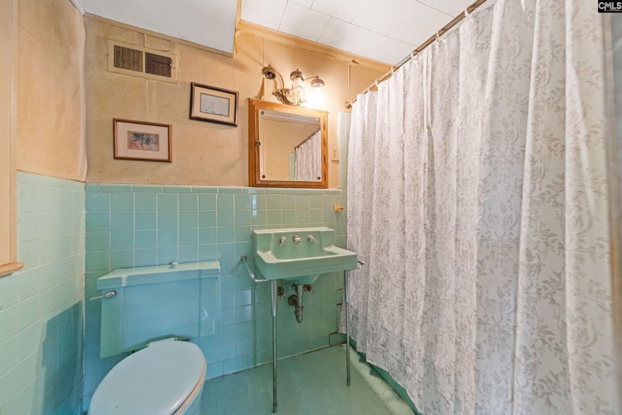 1520 Boundary Street Photo 15