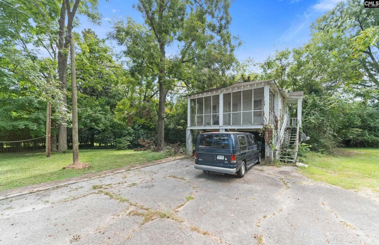 1520 Boundary Street Photo 25