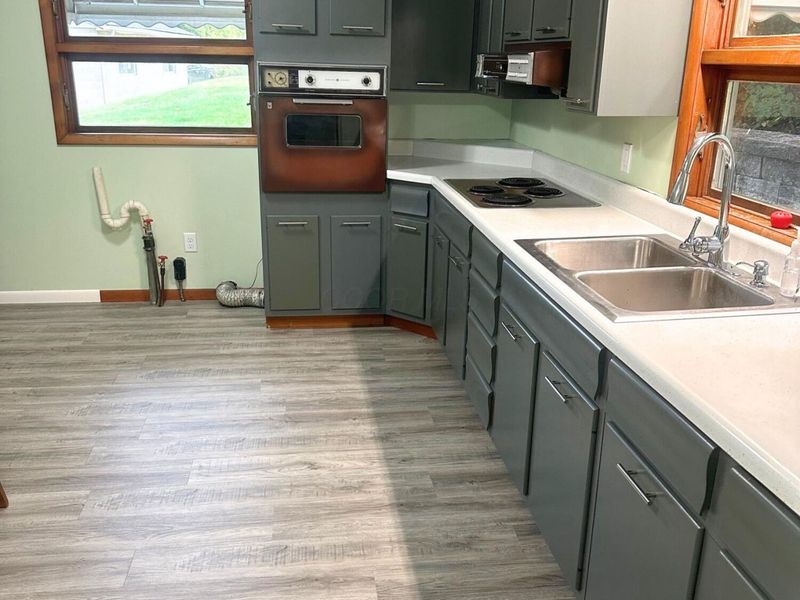 207 W Main Street, Corning, OH 43730 Photo 10