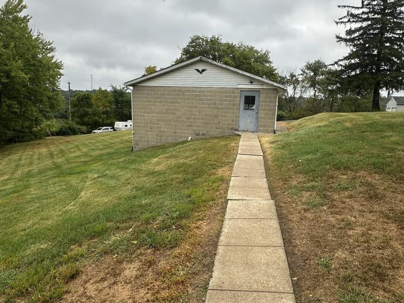 207 W Main Street, Corning, OH 43730 Photo 30