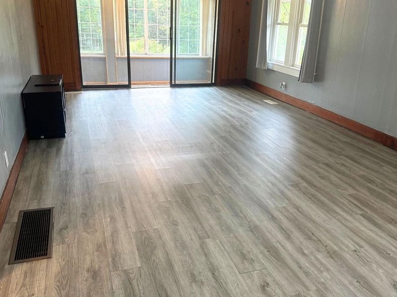 207 W Main Street, Corning, OH 43730 Photo 4