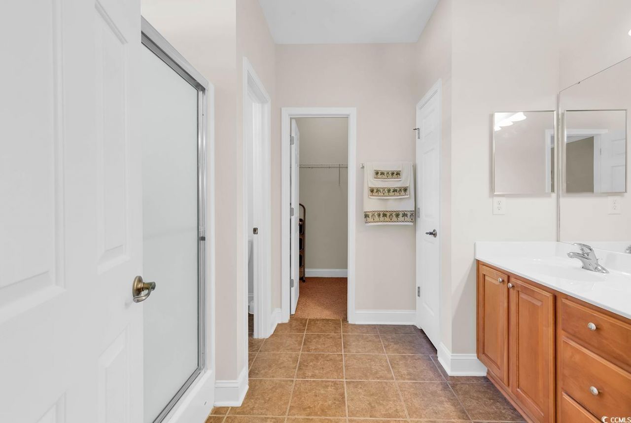 641 Botany Loop Photo 18