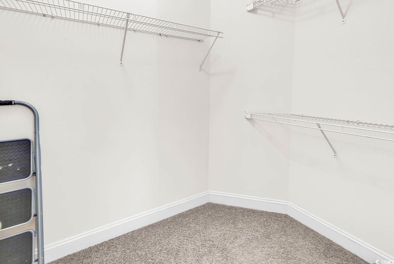 641 Botany Loop Photo 20