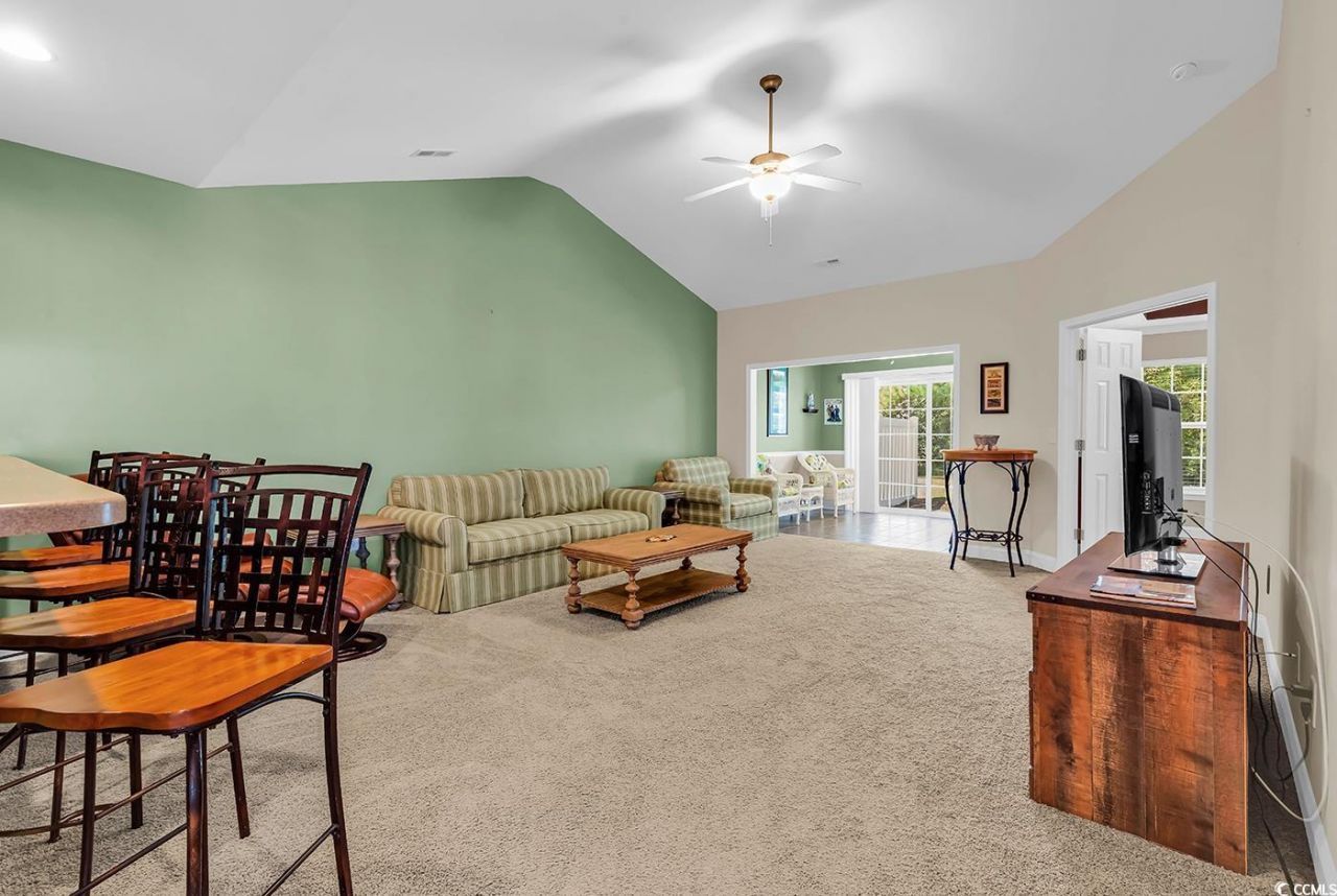 641 Botany Loop Photo 7