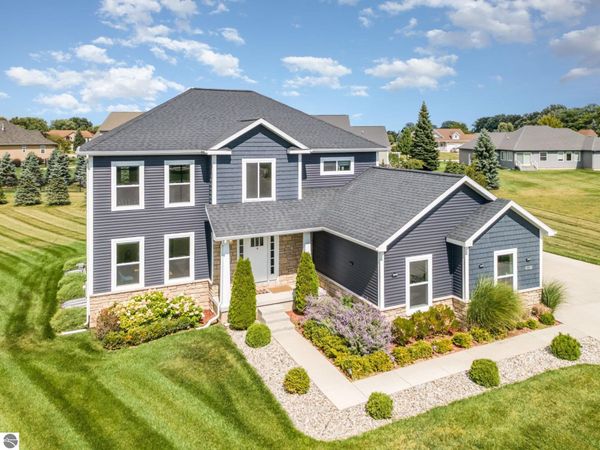 2275 Sandstone Drive, Mt Pleasant, MI 48858