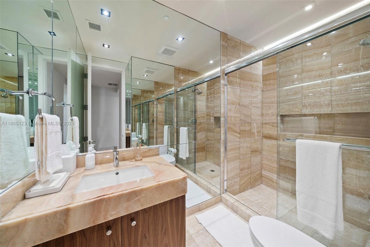 9701 Collins Ave, Unit 1903S, Bal Harbour, FL 33154 Photo