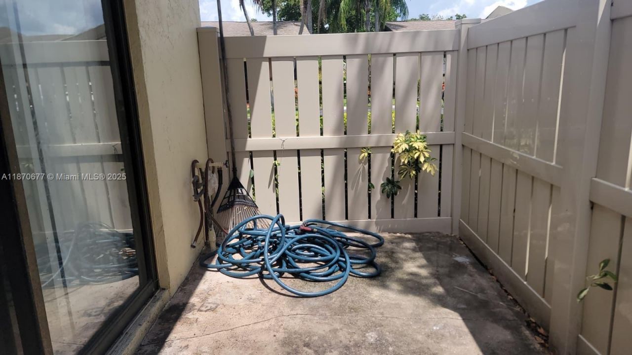 715 Banks Rd, Margate, FL 33063 Photo