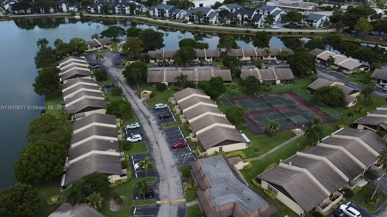 715 Banks Rd, Margate, FL 33063 Photo