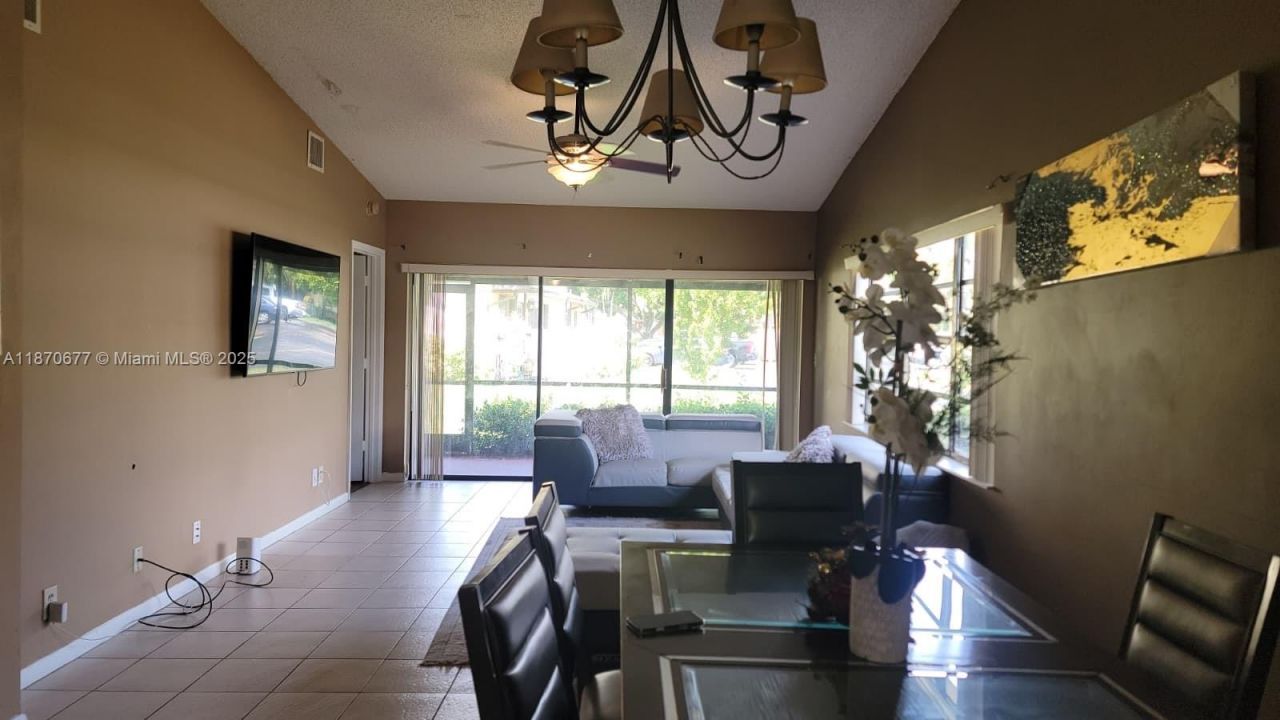 715 Banks Rd, Margate, FL 33063 Photo