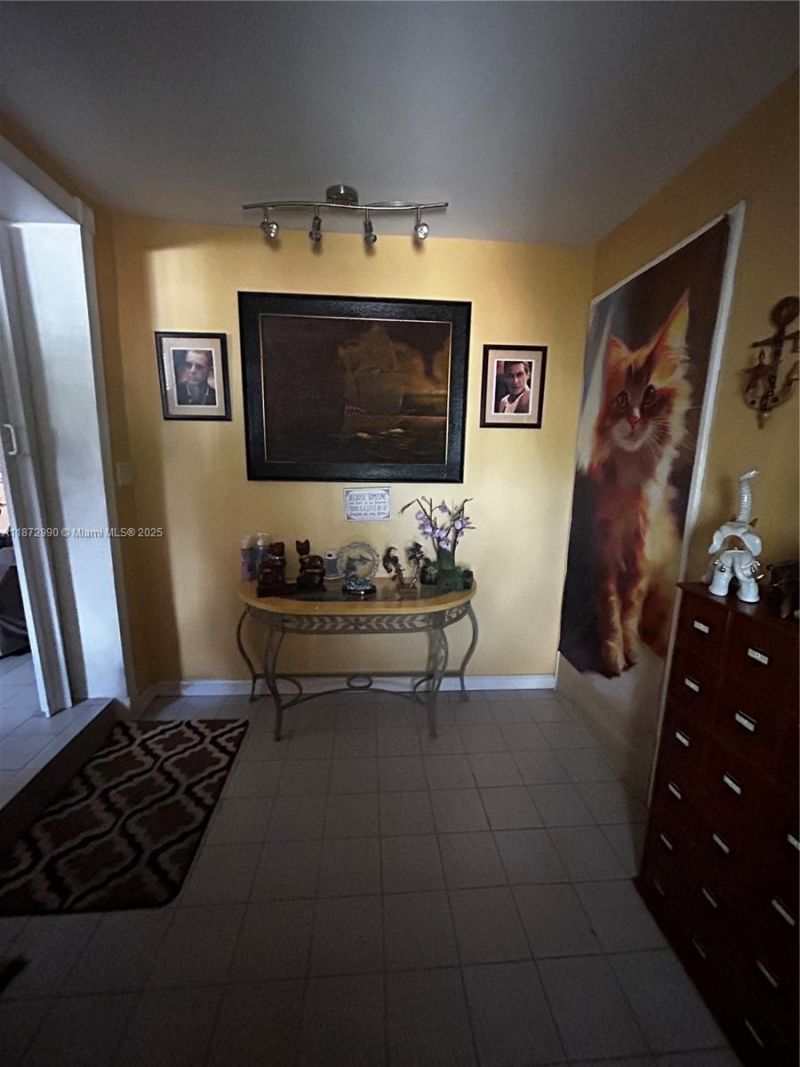 890 E 28th St, Hialeah, FL 33013 Photo