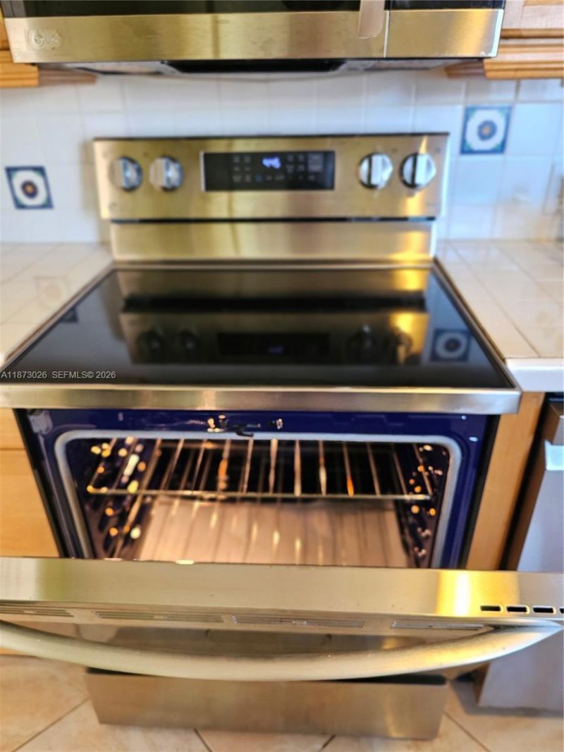 20400 W Country Club Dr, Unit 711, Aventura, FL 33180 Photo