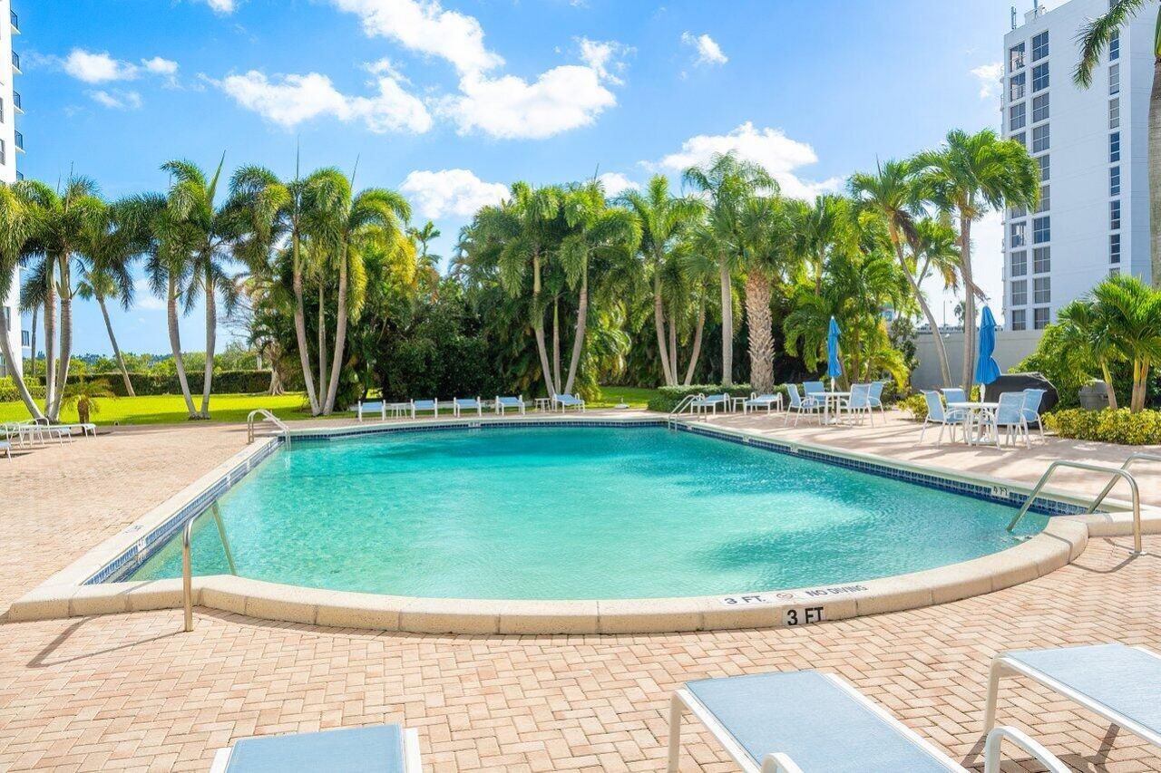 3800 Washington Road, Unit 904, West Palm Beach, FL 33405 Photo