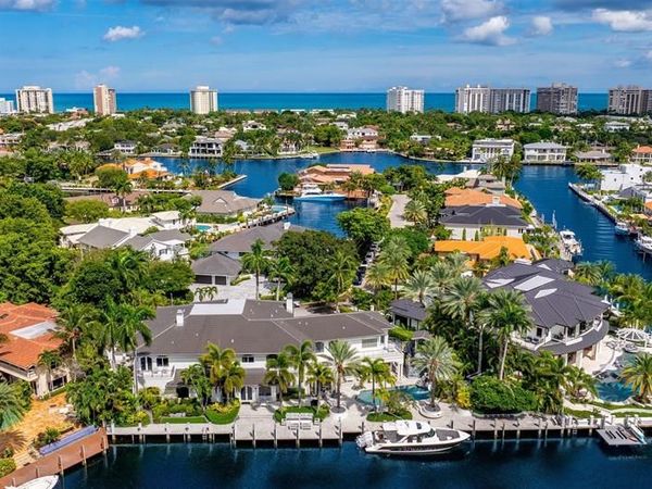 11 Bay Colony Lane, Fort Lauderdale, FL 33308