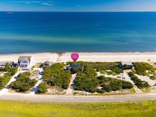 46-48 Salt Marsh Rd, Sandwich, MA 02537