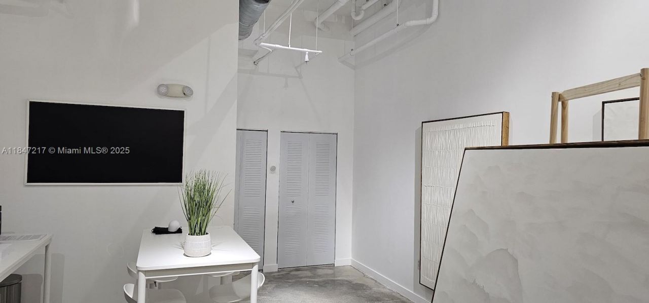 136 NW 26th St, Unit U.101, Miami, FL 33127 Photo