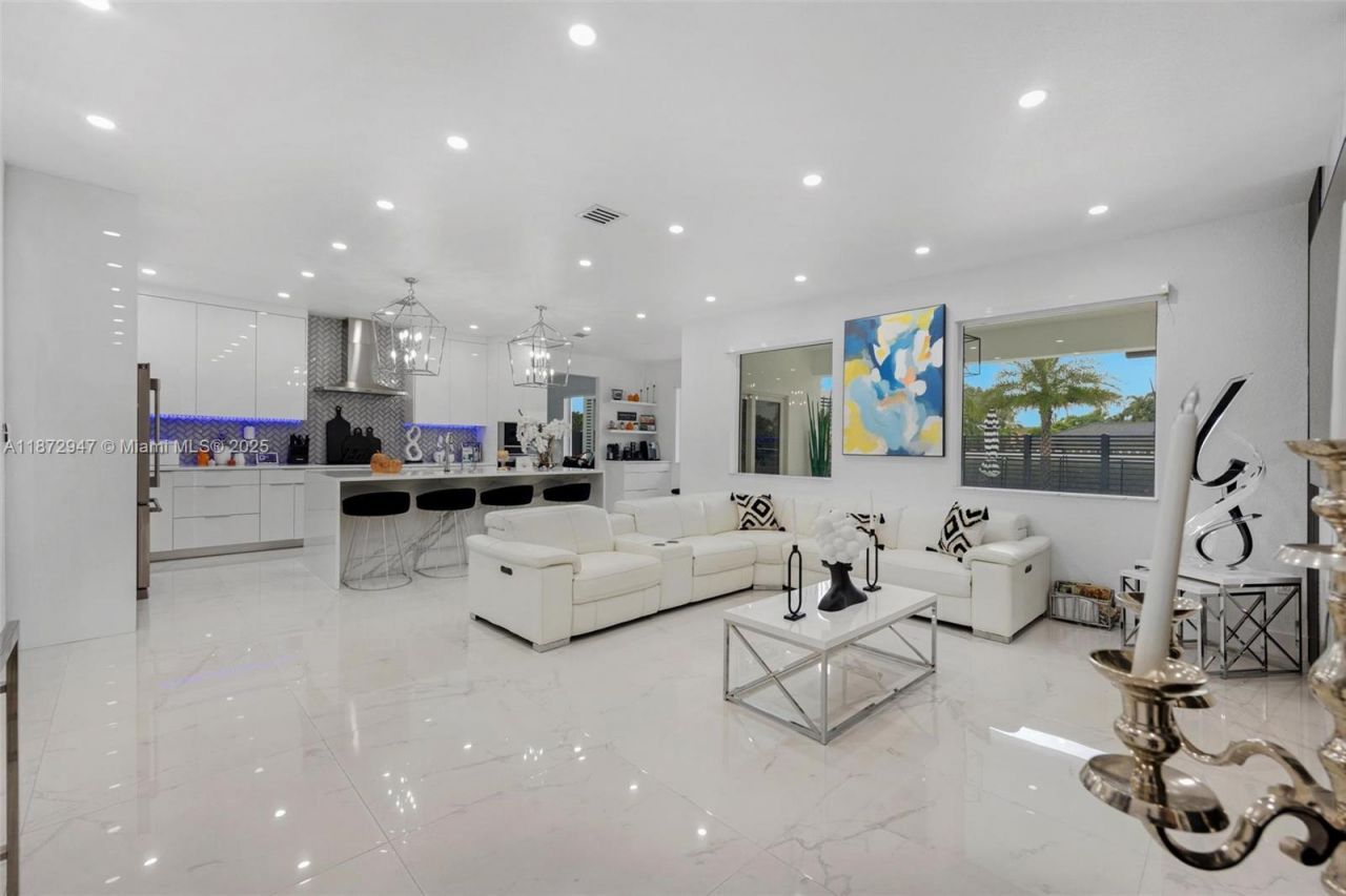 19302 SW 132nd Path, Miami, FL 33177 Photo