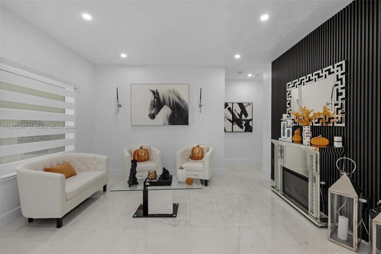 19302 SW 132nd Path, Miami, FL 33177 Photo