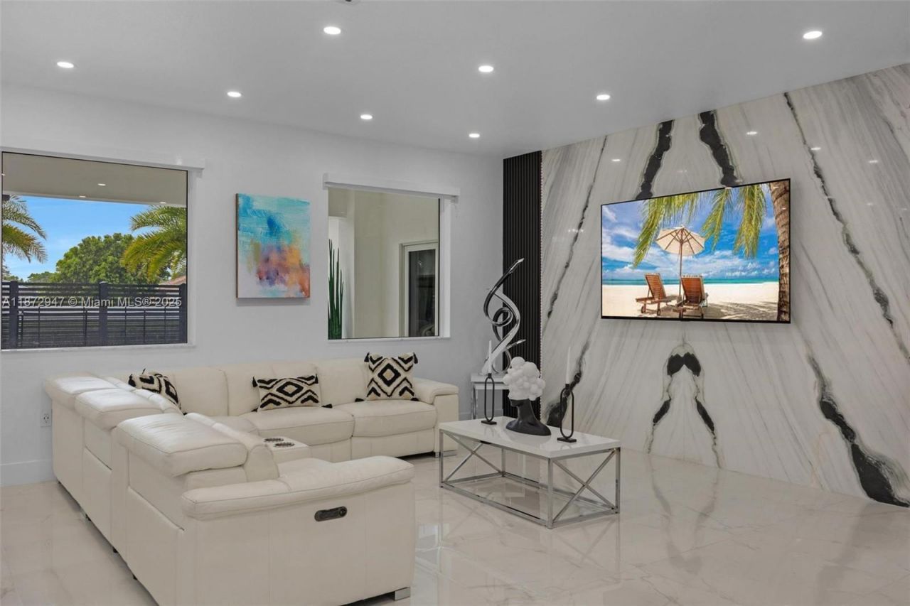 19302 SW 132nd Path, Miami, FL 33177 Photo