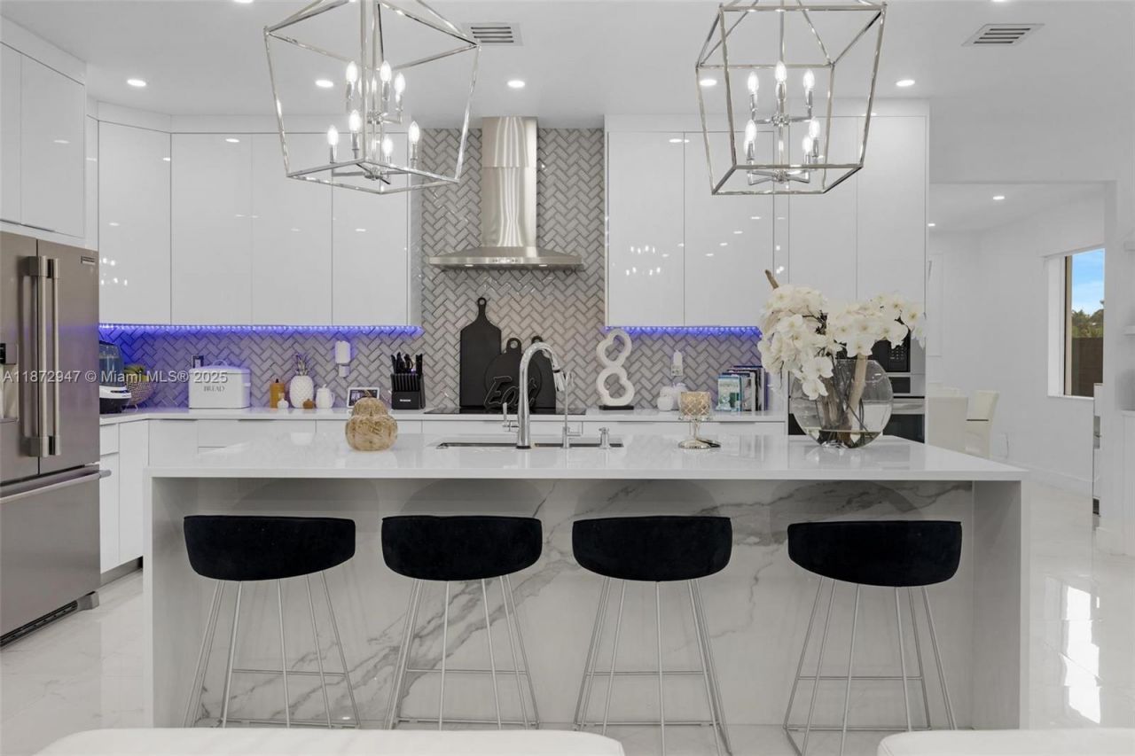 19302 SW 132nd Path, Miami, FL 33177 Photo