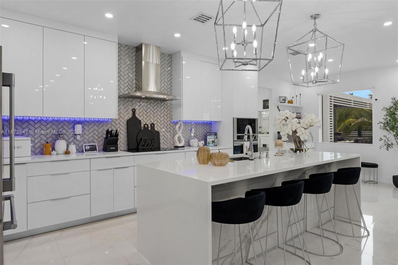 19302 SW 132nd Path, Miami, FL 33177 Photo