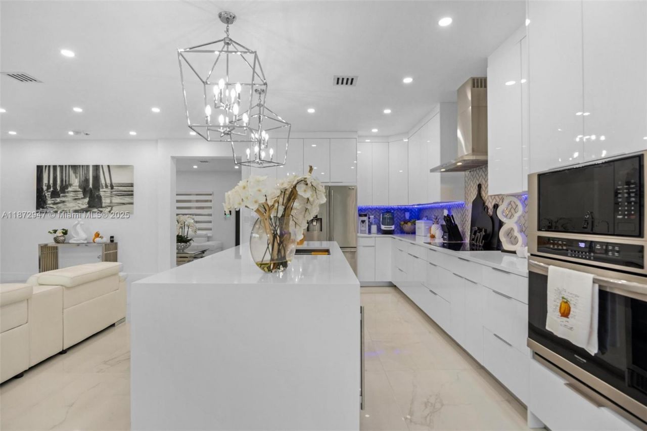 19302 SW 132nd Path, Miami, FL 33177 Photo