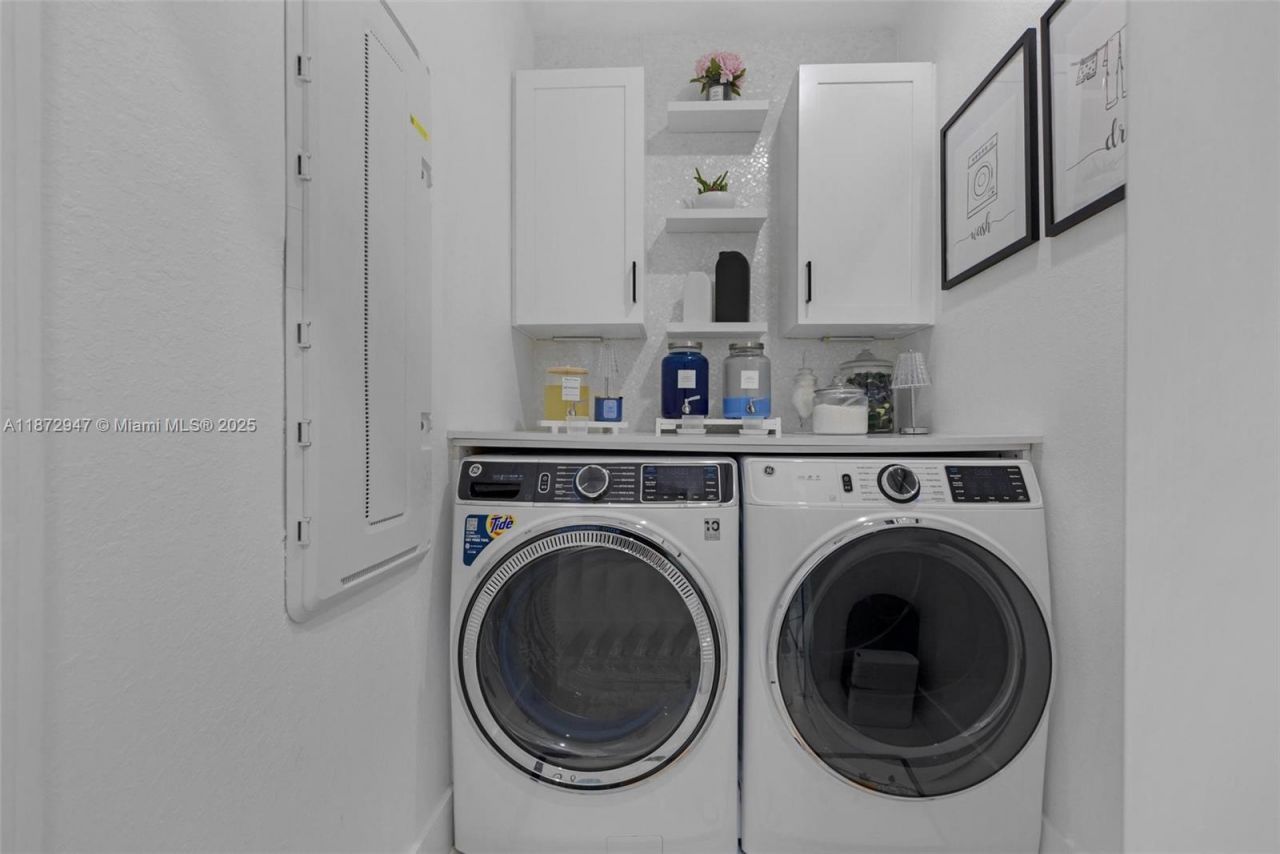 19302 SW 132nd Path, Miami, FL 33177 Photo