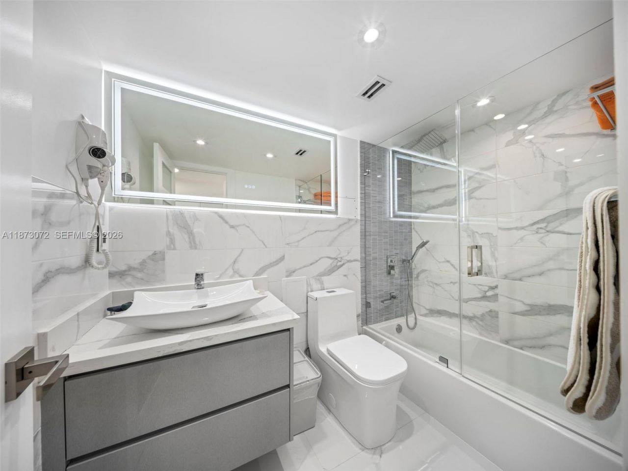 3180 S Ocean Dr, Unit 1101, Hallandale Beach, FL 33009 Photo