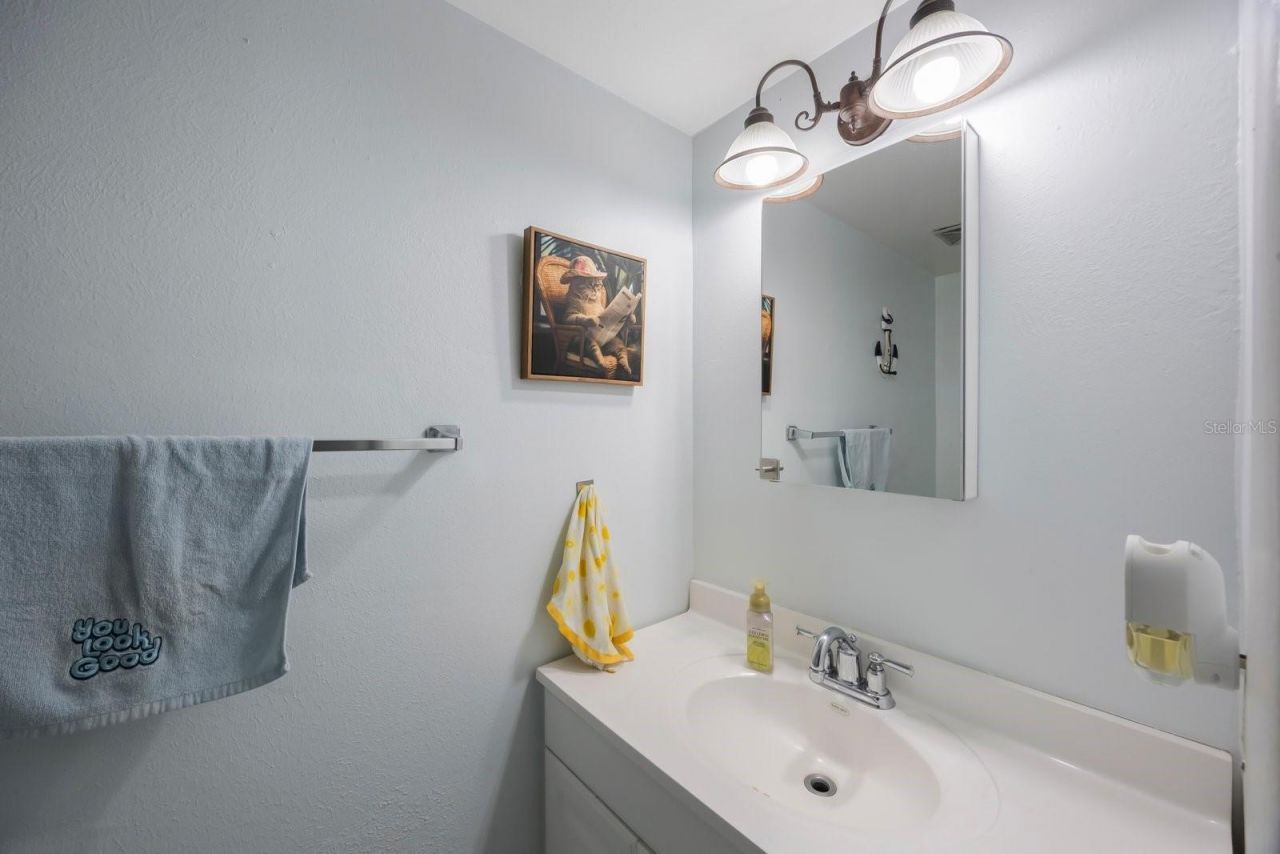 3595 41st Lane S, Unit H, Saint Petersburg, FL 33711 Photo