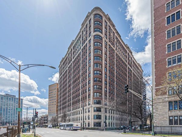 3750 N Lake Shore Drive, Unit 2C, Chicago, IL 60613
