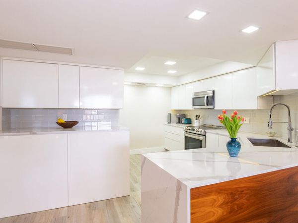 2400 Presidential Way, Unit 801, West Palm Beach, FL 33401