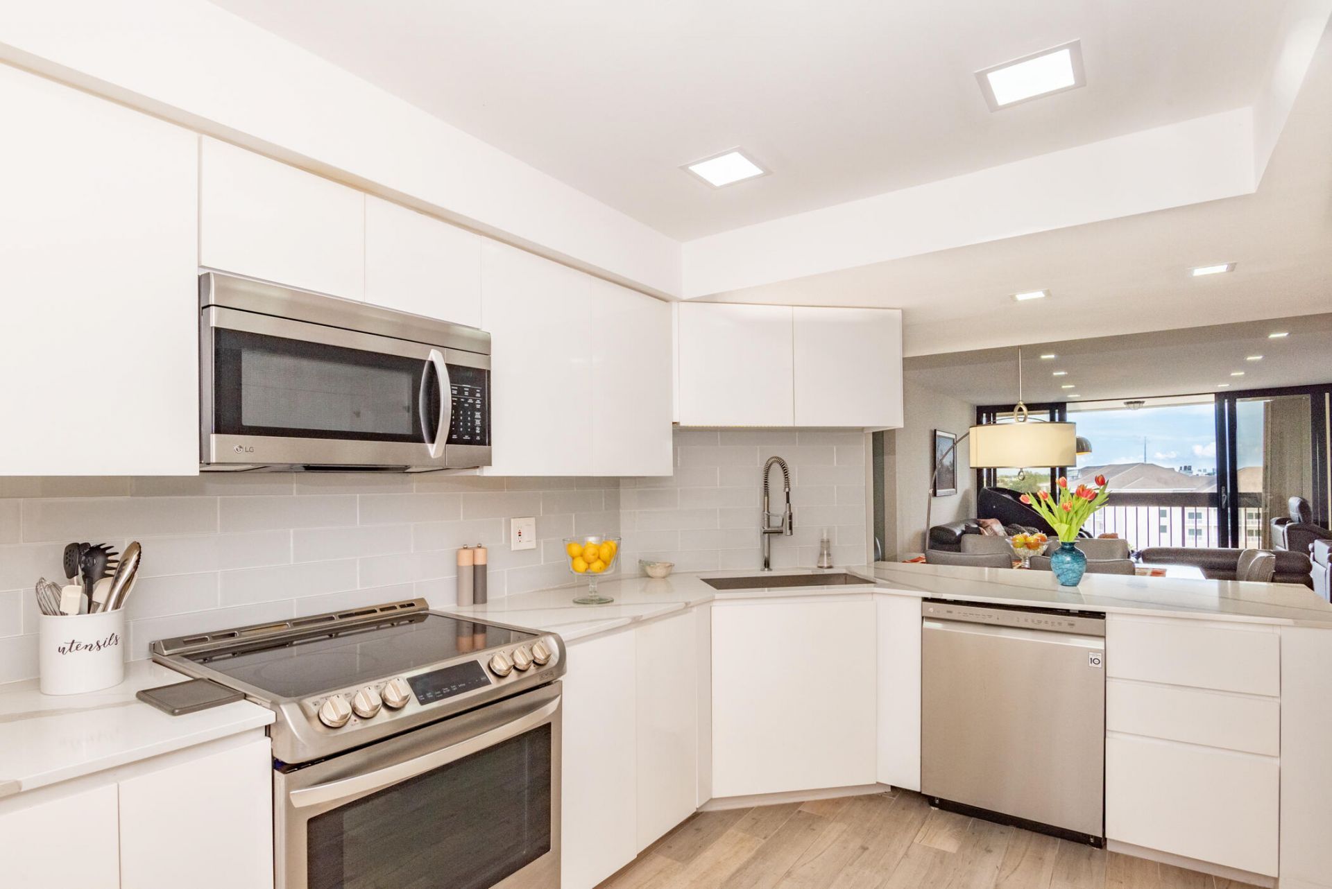 2400 Presidential Way, Unit 801, West Palm Beach, FL 33401 Photo