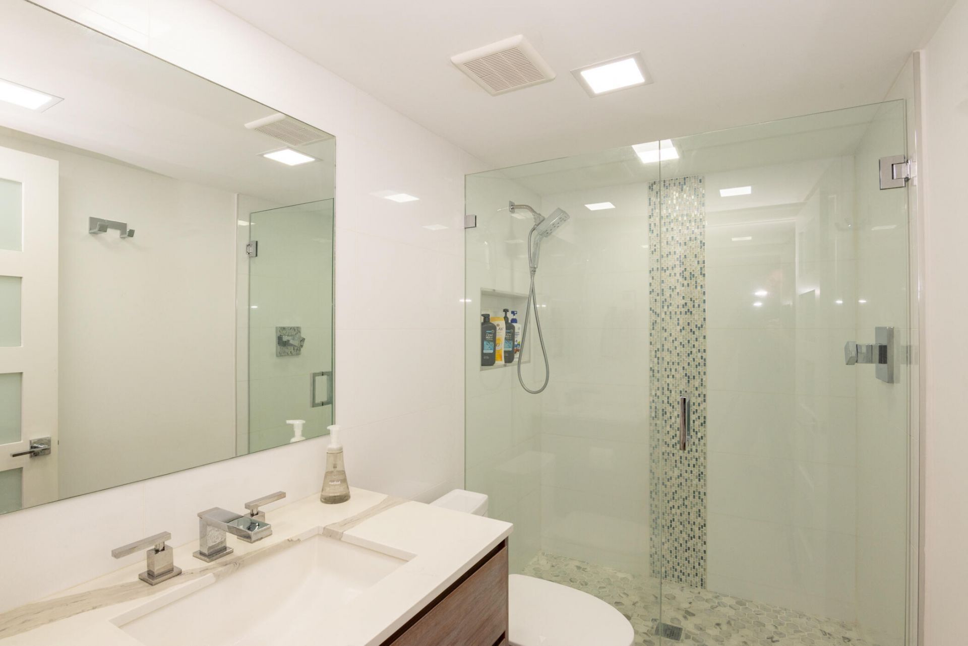 2400 Presidential Way, Unit 801, West Palm Beach, FL 33401 Photo