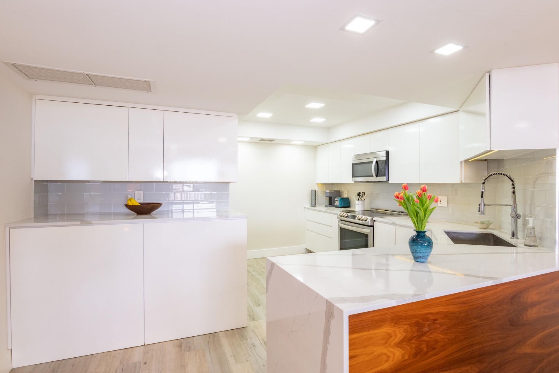 2400 Presidential Way, Unit 801, West Palm Beach, FL 33401 Photo