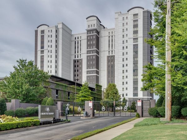 717 RIVERSIDE DR, Unit 401, Memphis, TN 38103