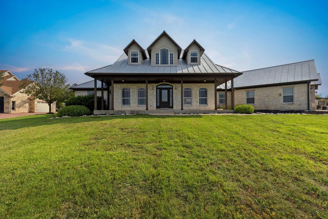 417 Apache Pass, Hutto, TX 78634 Main Photo