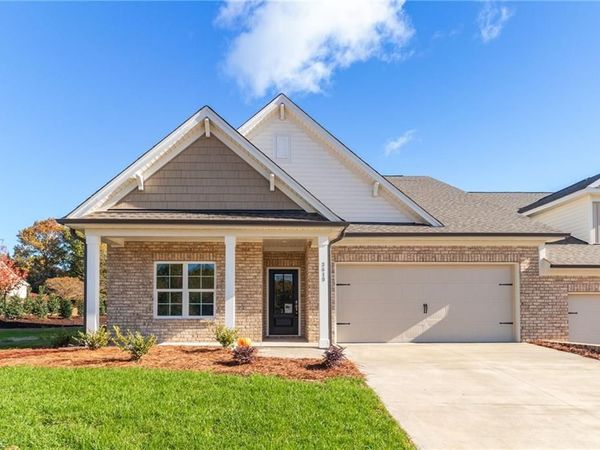 3619 Townland Circle, Clemmons, NC 27012