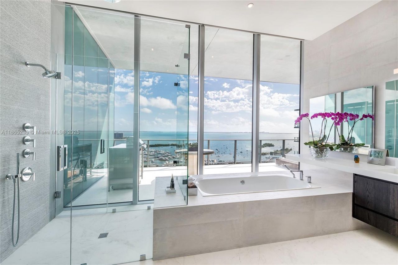 2669 S Bayshore Dr, Unit PH1-N, Coconut Grove, FL 33133 Photo