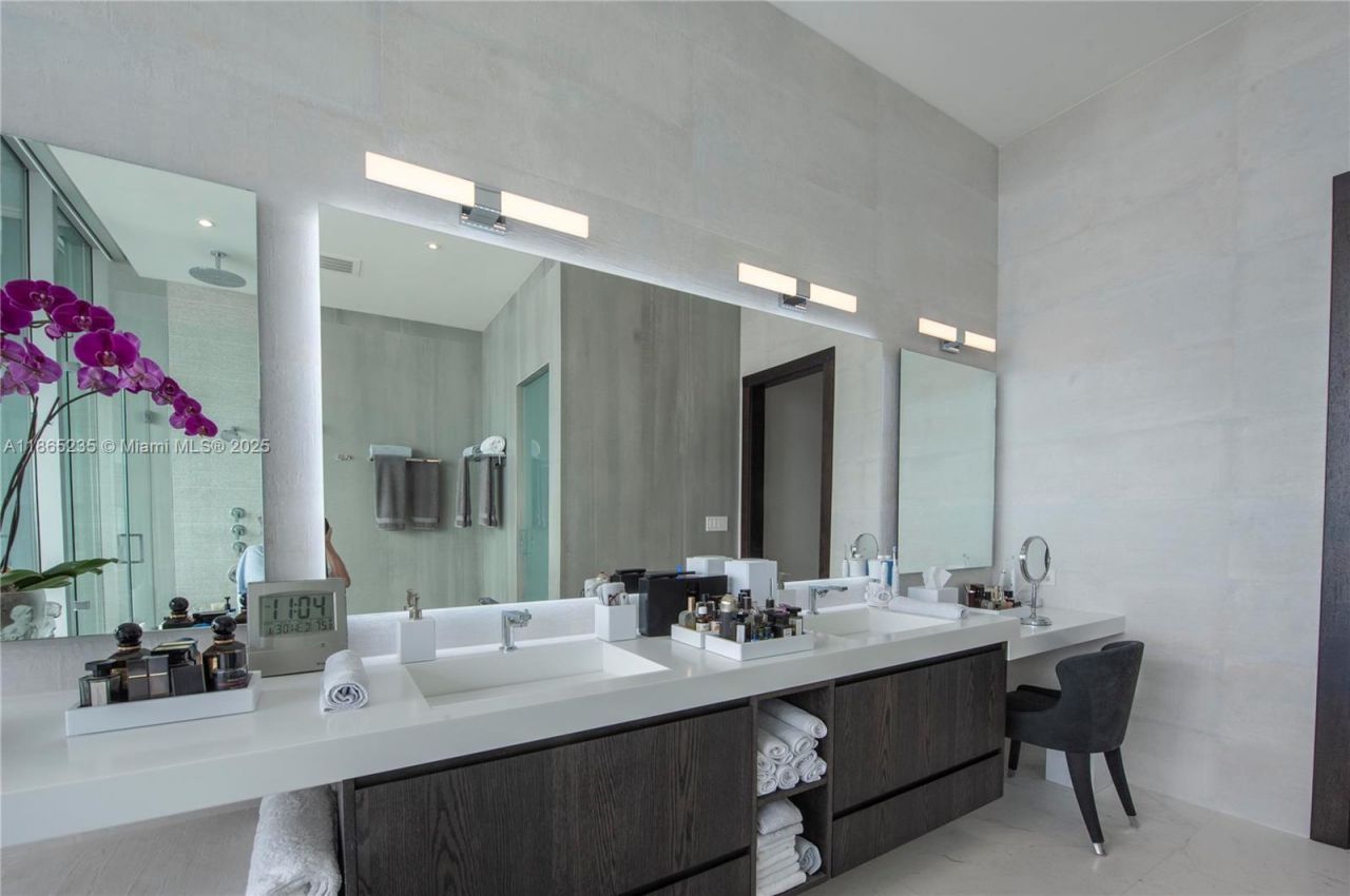 2669 S Bayshore Dr, Unit PH1-N, Coconut Grove, FL 33133 Photo