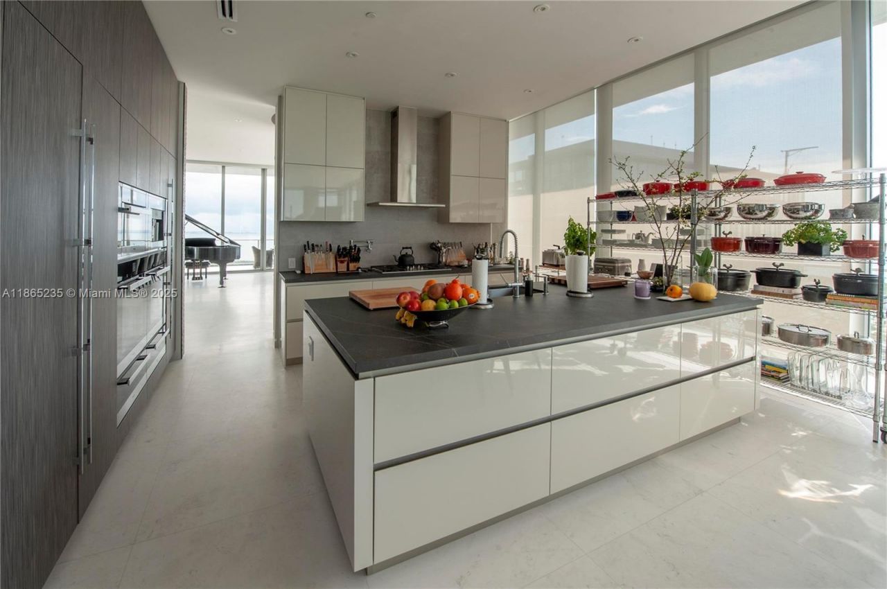 2669 S Bayshore Dr, Unit PH1-N, Coconut Grove, FL 33133 Photo