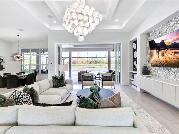 8912 Nevis WAY, NAPLES, FL 34112