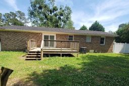 615 Burcale Road Circle photo 4