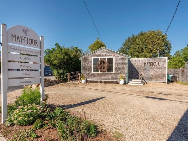 162 Main St, Essex, MA 01929