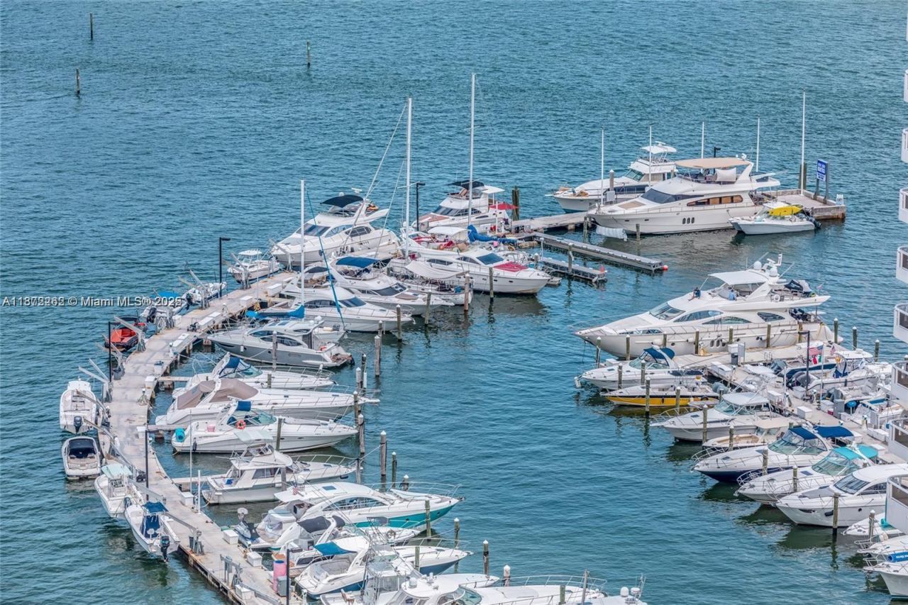 1750 N Bayshore Dr, Unit 2402, Miami, FL 33132 Photo