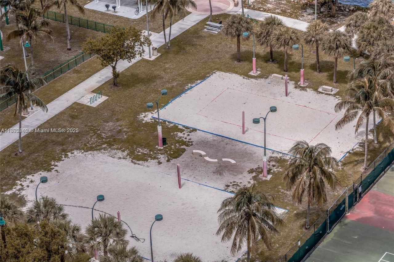 1750 N Bayshore Dr, Unit 2402, Miami, FL 33132 Photo