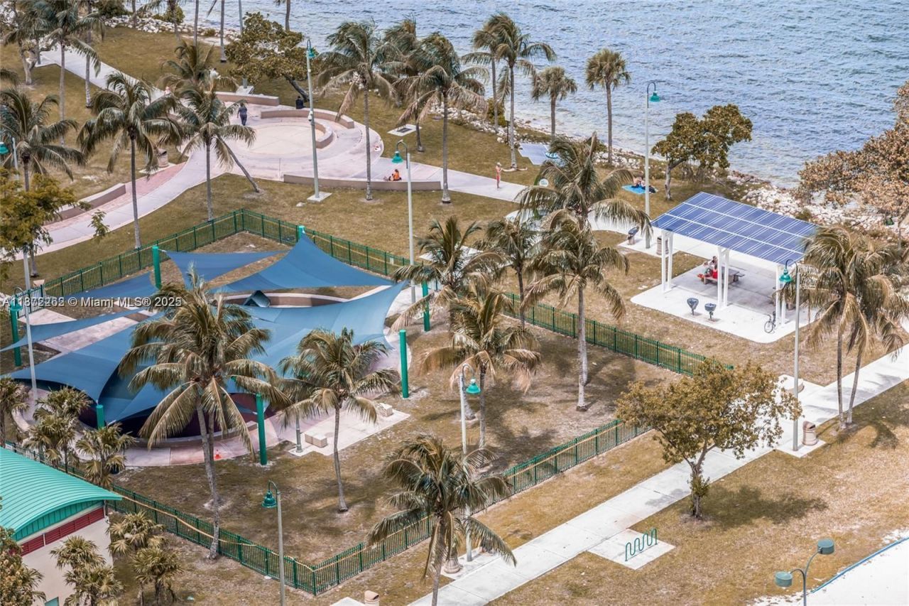 1750 N Bayshore Dr, Unit 2402, Miami, FL 33132 Photo