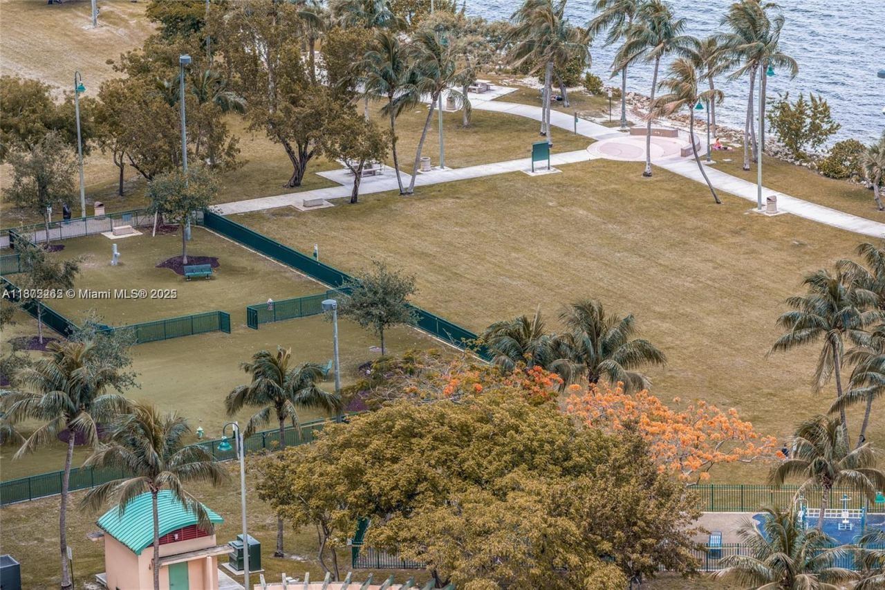 1750 N Bayshore Dr, Unit 2402, Miami, FL 33132 Photo