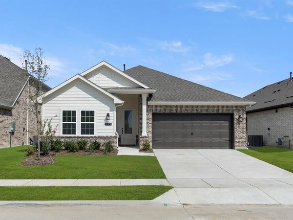 729 Waterhouse Lake Drive, Anna, TX 75409