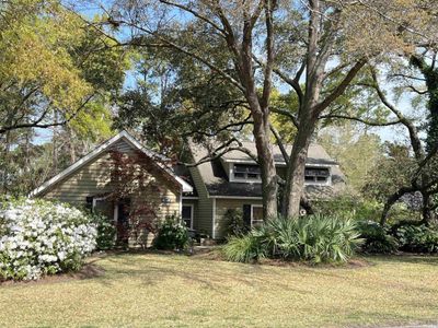 695 Country Club Dr., Pawleys Island, SC 29585