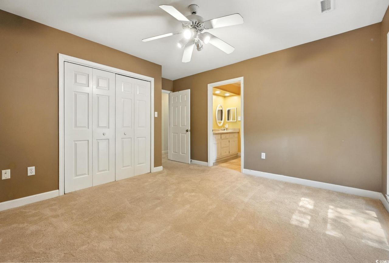 695 Country Club Dr. Photo 18