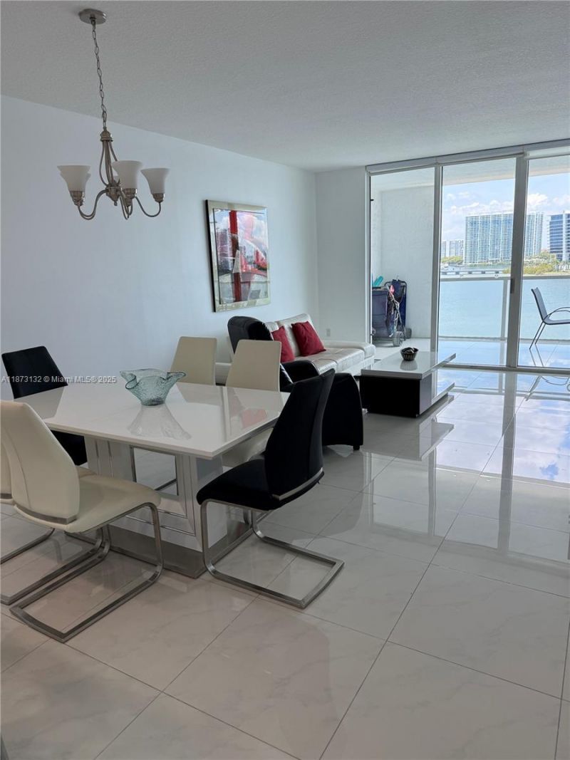 18100 N Bay Rd, Unit 905, Sunny Isles Beach, FL 33160 Photo